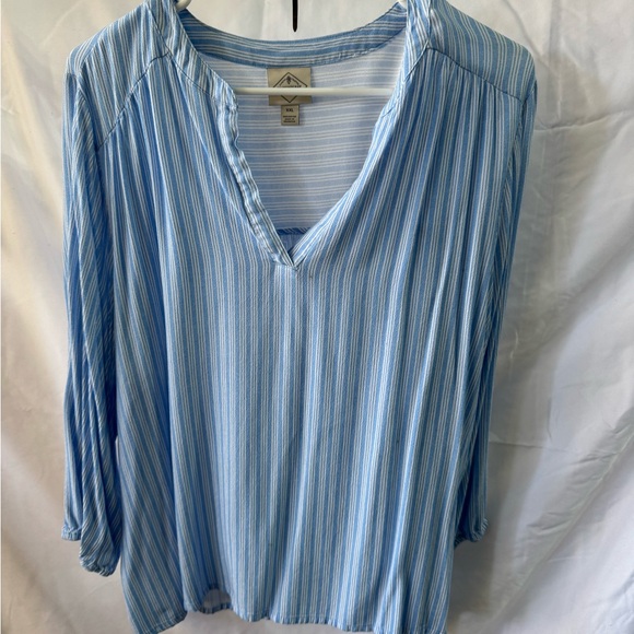 St. John's Bay Light Blue Striped Blouse - Picture 1 of 2